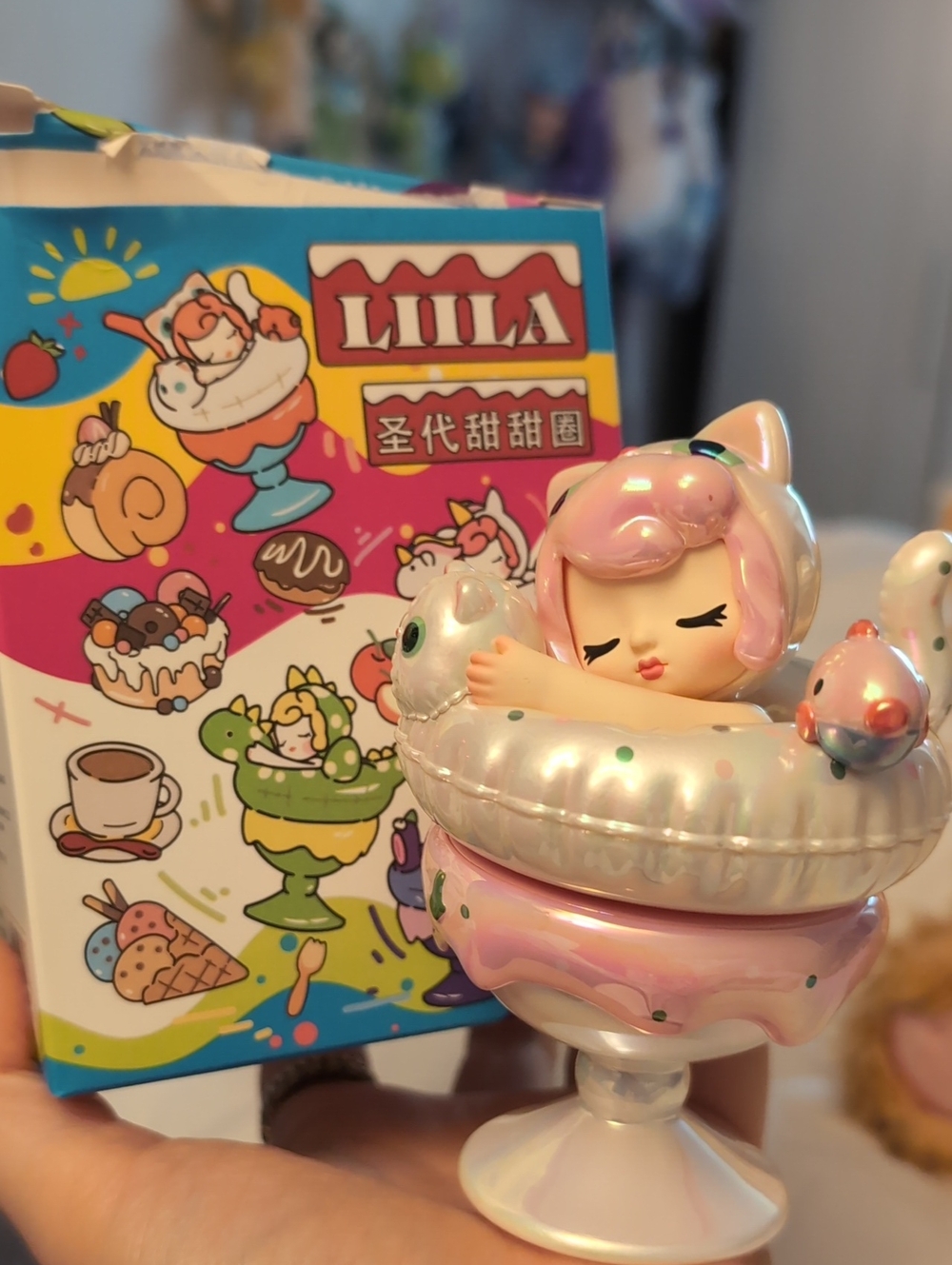 💝 Buy 2 Get 1 FREE🌟Liila Collectible Figure- 'White Kitty Donut'
